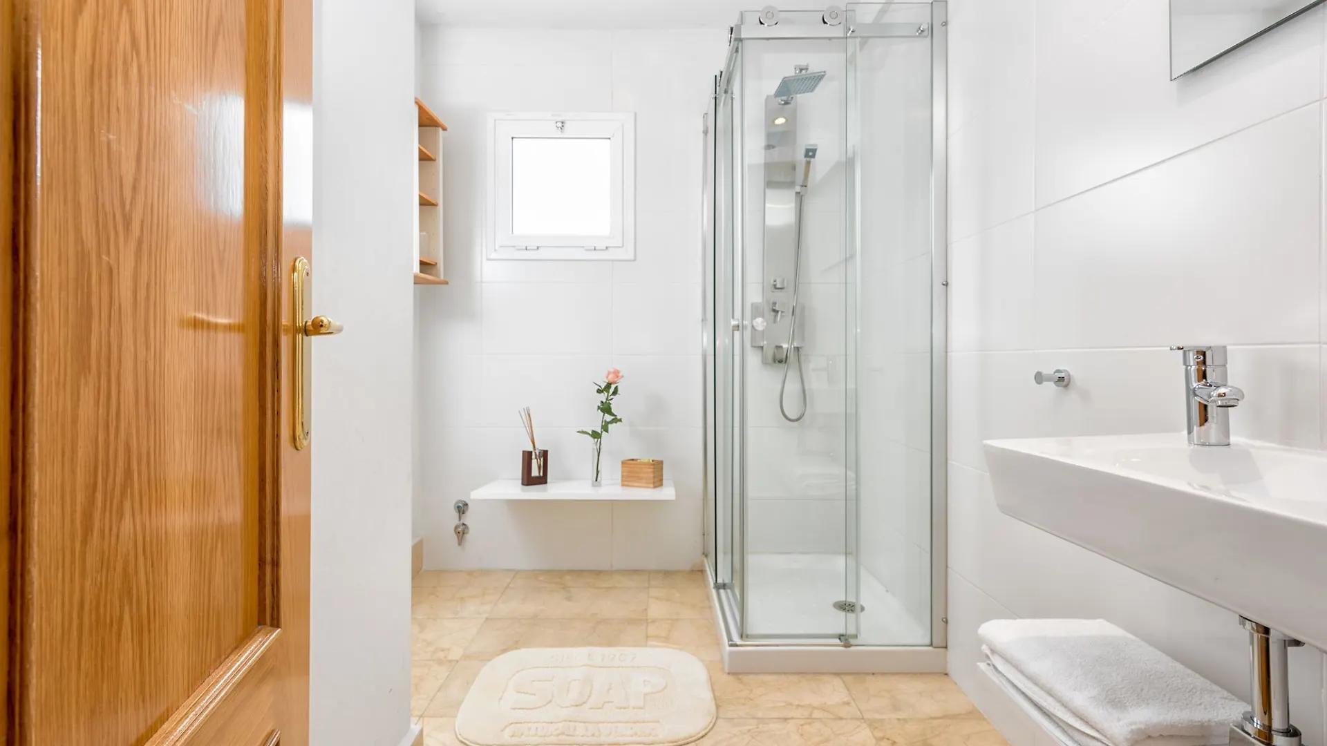 Apartamento Frailes Malaga Apartment